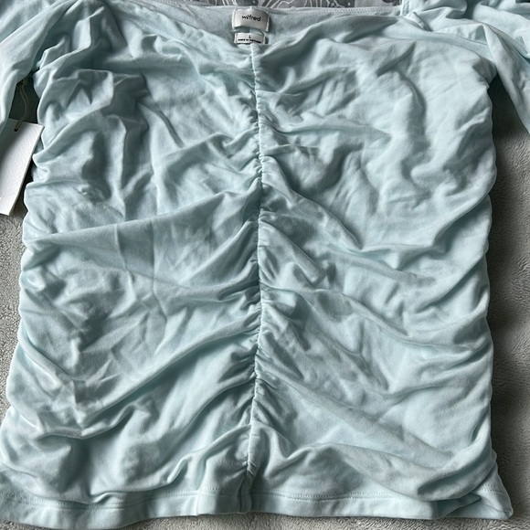 Wilfred tight fitting long sleeve - Picture 7 of 9